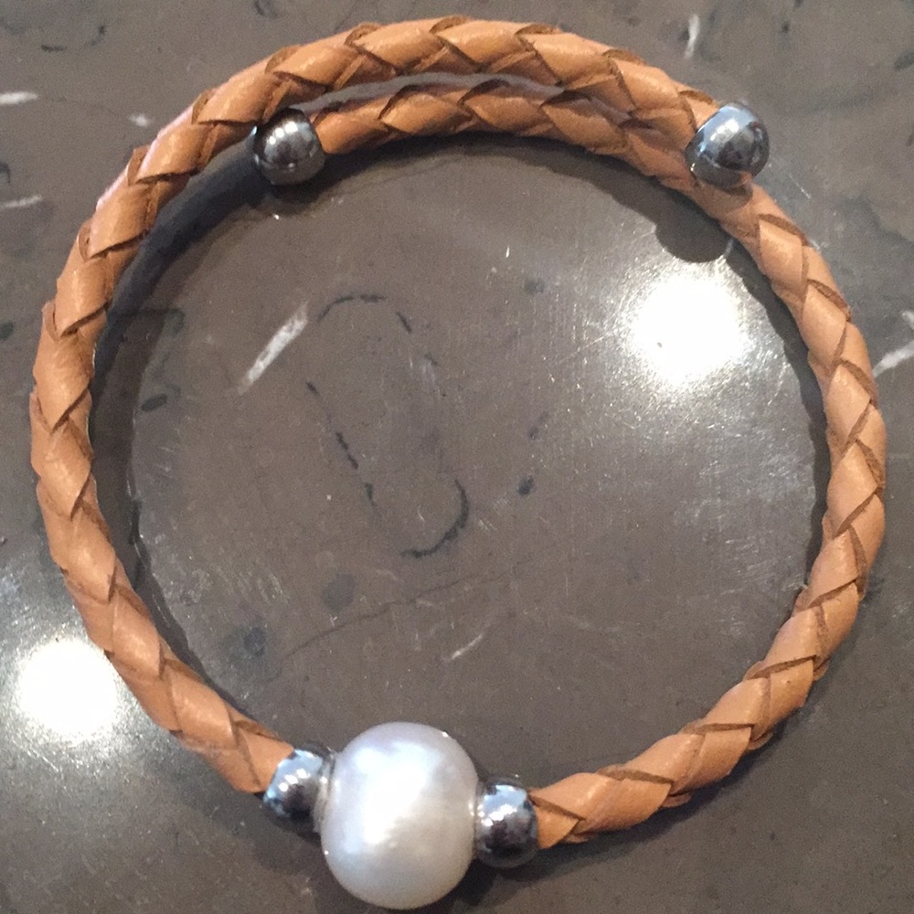 Leather bracelets - Picture 4 of 7